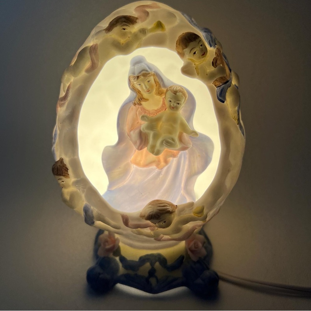 AVON INSPIRATIONAL Light MADONNA AND‎ CHILD Ceramic Figurine - Picture 4 of 16